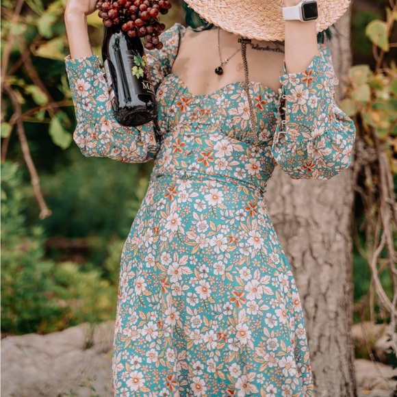 Spring/fall flower dress - Picture 1 of 3